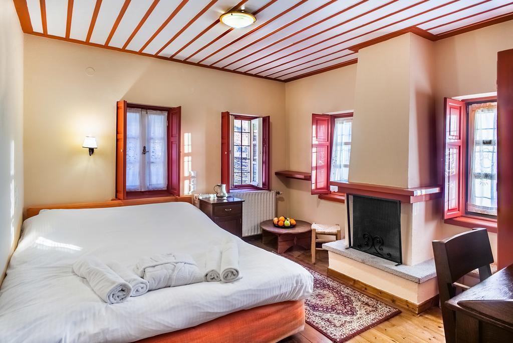 Dias Guesthouse Папигко Екстериор снимка
